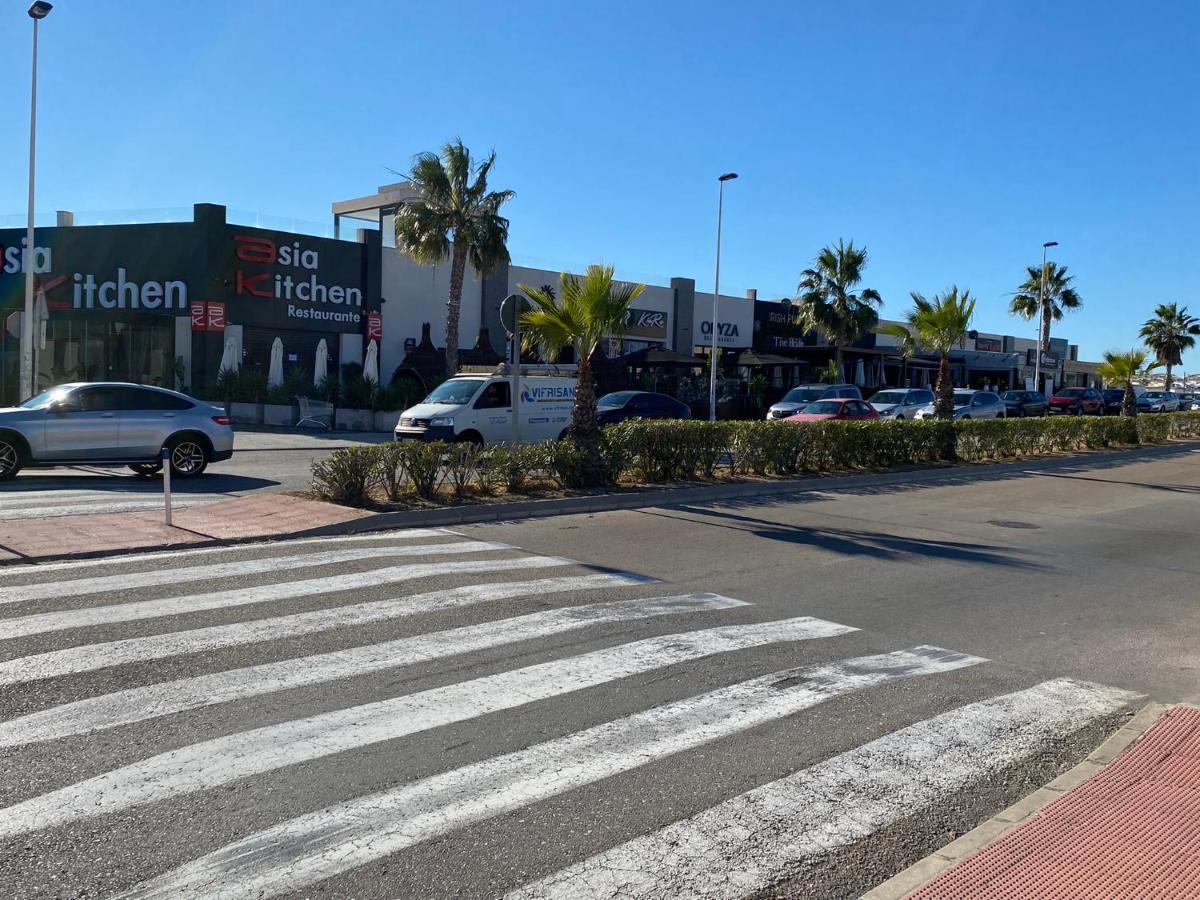 Casa Marina Suerte - Punta Prima, Torrevieja Apartman Alicante Kültér fotó